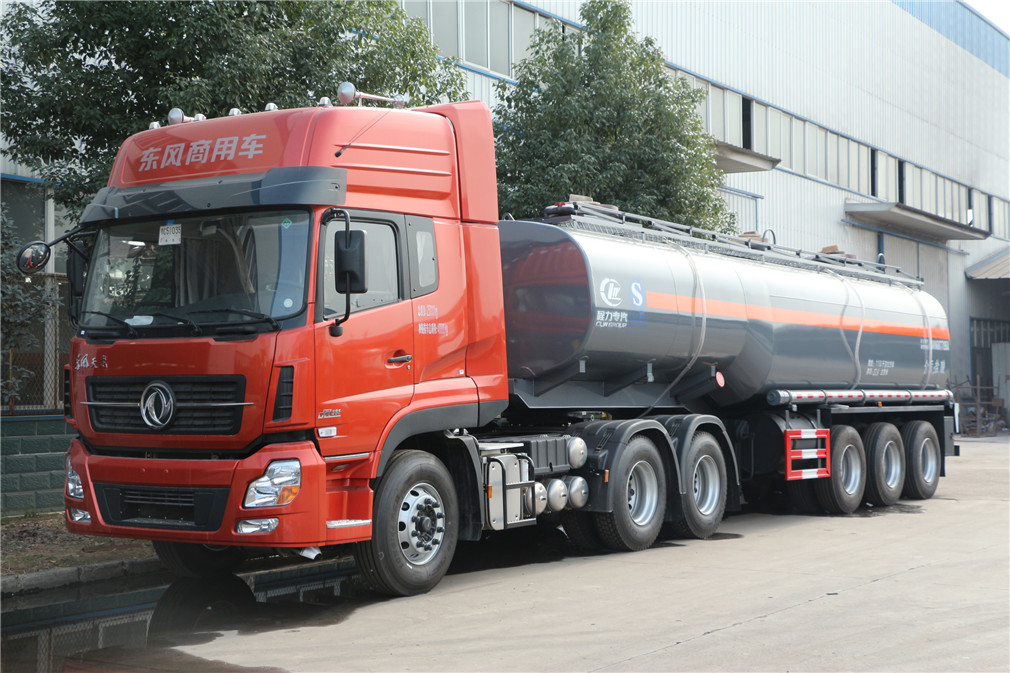 Veículo de transporte de mercadorias inflamáveis e corrosivas de semi-reboque de três eixos Euro III