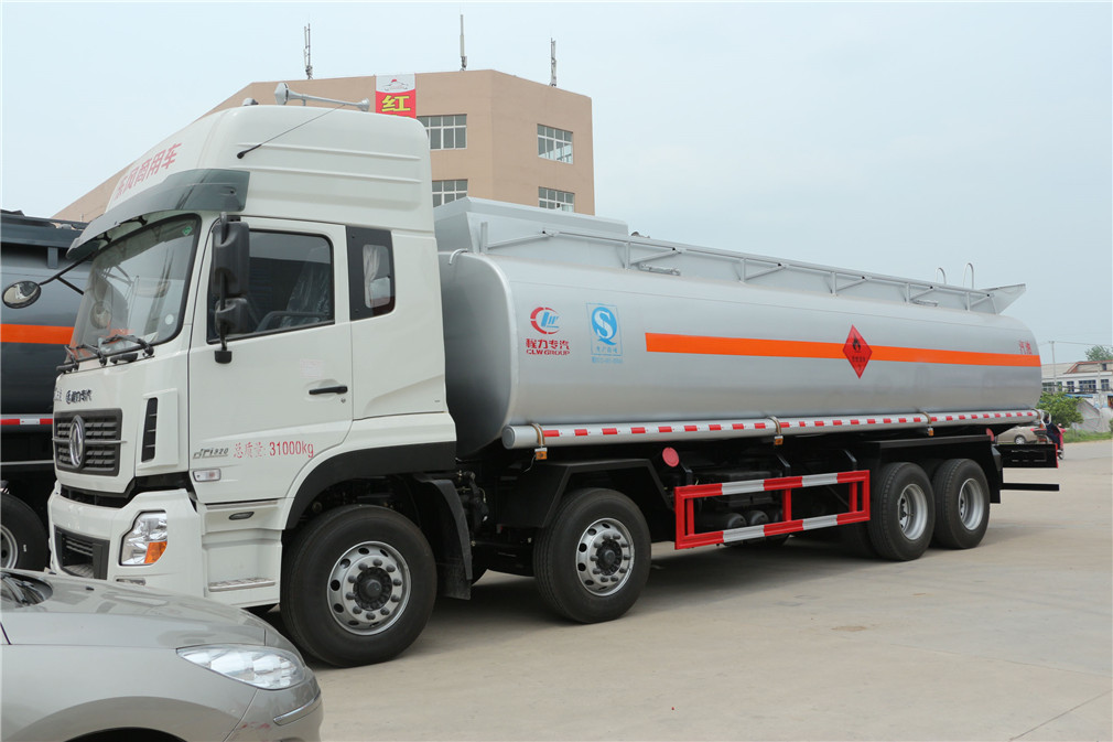 Caminhão Tanque Fronteiro Quatro-Eixos Traseiro Oito-Eixos Dongfeng [25 Metros Cúbicos] Tanque de Óleo