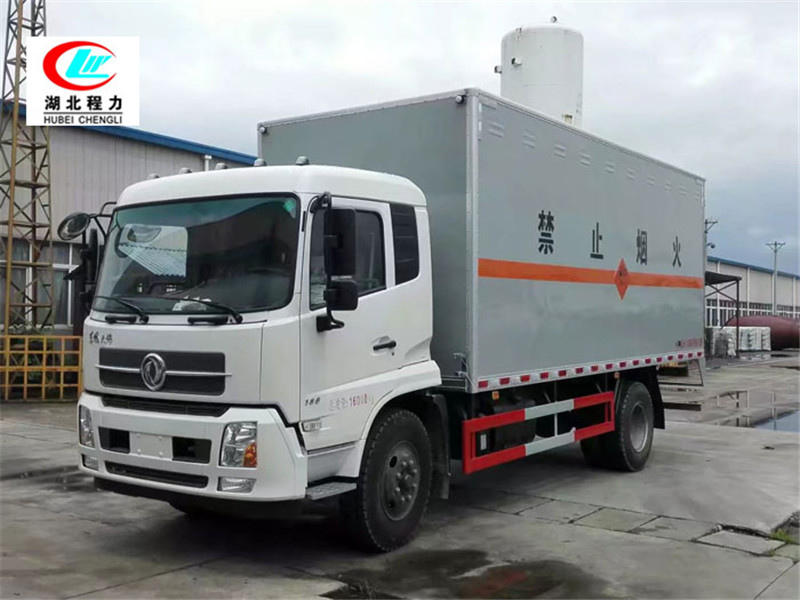 Veículo de transporte de gás inflamável tipo caixa de 6,2 metros Dongfeng Tianjin [Classe II]