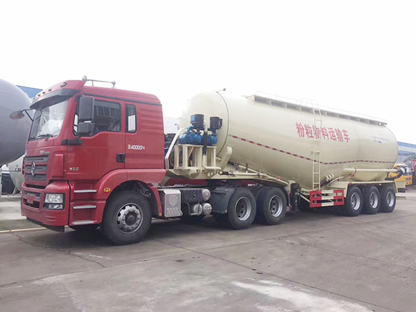 Caminhão de Cimento Dongfeng Tianlong