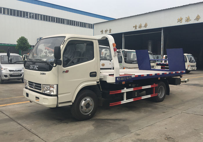 [Dois contra um] Veículo de Obstrução de Estrada Dongfeng Xiaodu Likaka