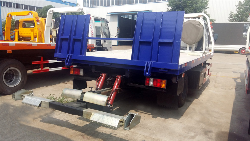[Dois contra um, Rótulo Azul] Veículo de Limpeza de Ruas Isuzu