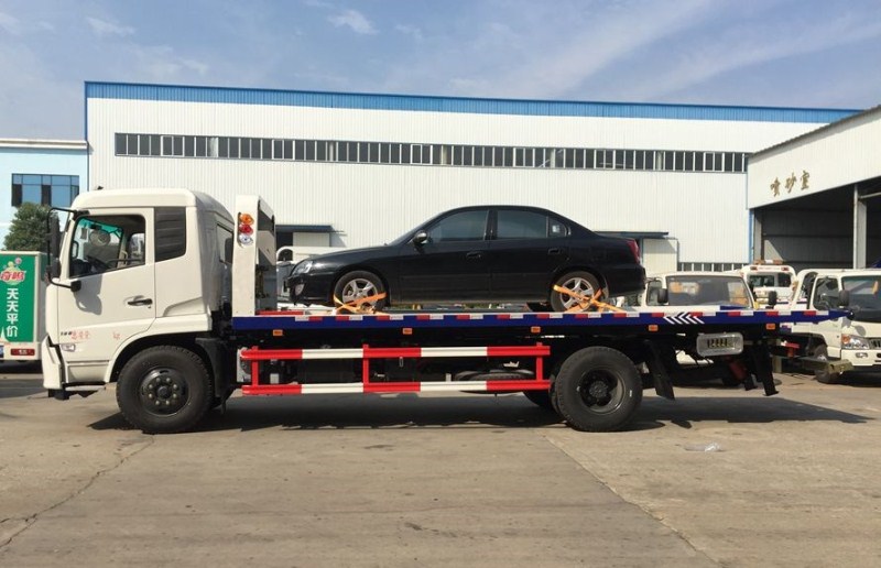 【Um contra dois】 Dongfeng Doli Ka com um veículo de limpeza de detritos tipo areia
