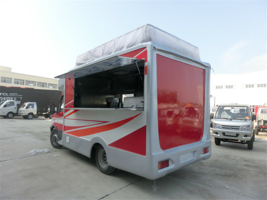 (Comprimento: 4,1 metros) Carro-Caminhão Iveco