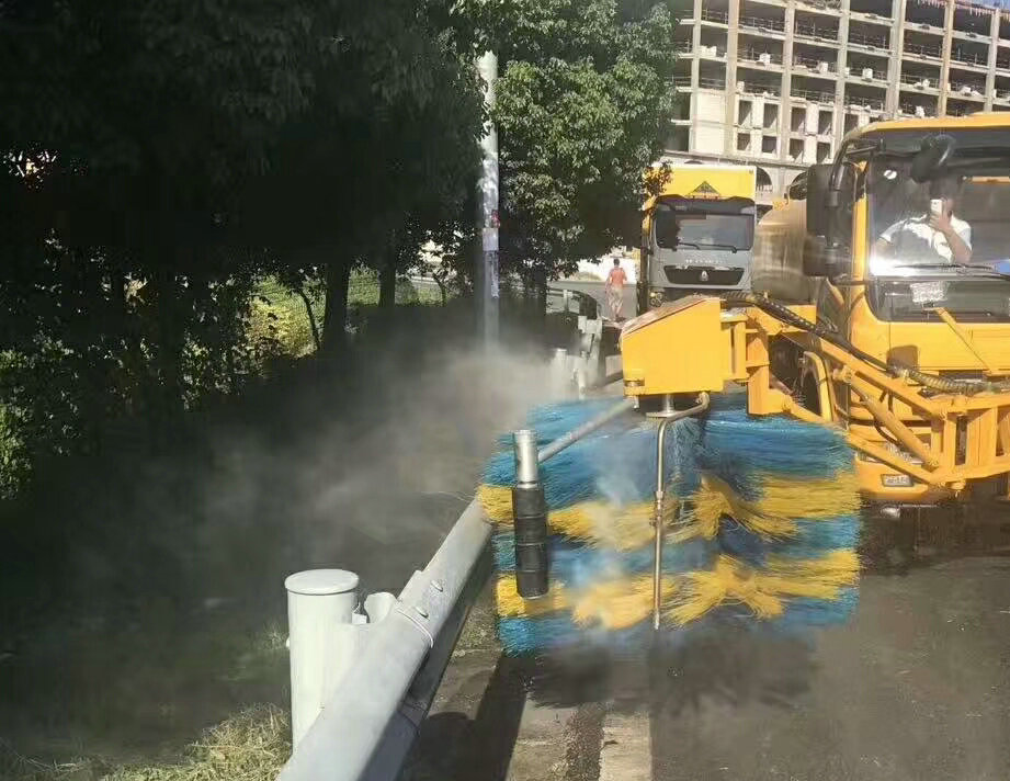 Veículo de Limpeza de Barra de Guarda-rail de Alta Velocidade (9-eixos)