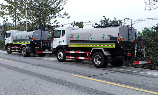 Caminhão de aspersão da Série D9 da Dongfeng (capacidade de 12 cubicos)