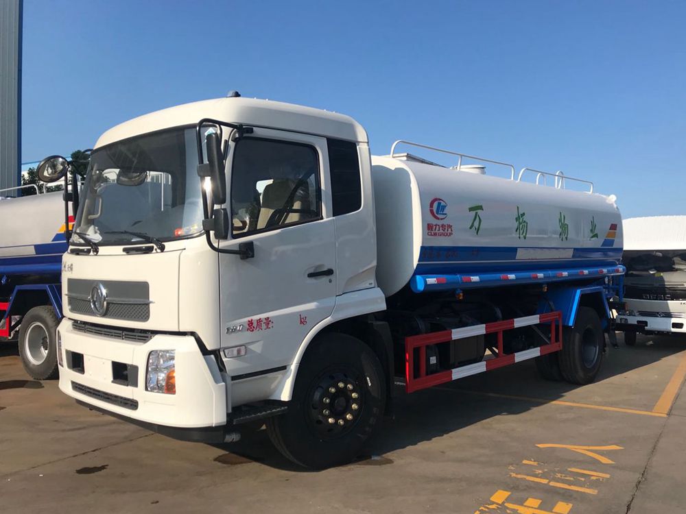 Veículo de Sprinkler Tianjin Dongfeng (12 metros cúbicos)