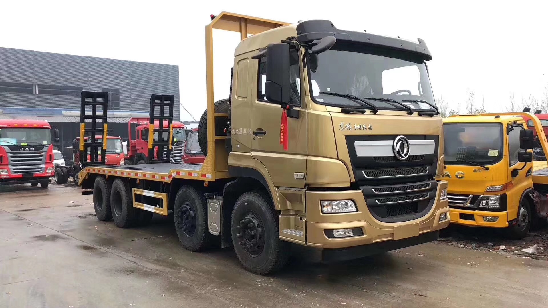 Veículo de transporte de chão plano de eixos 8X4 (20-40 toneladas)