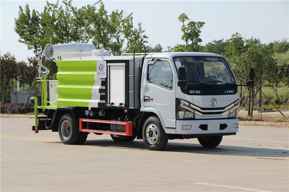 Dongfeng Dolica 4.5-tonne dust suppression vehicle