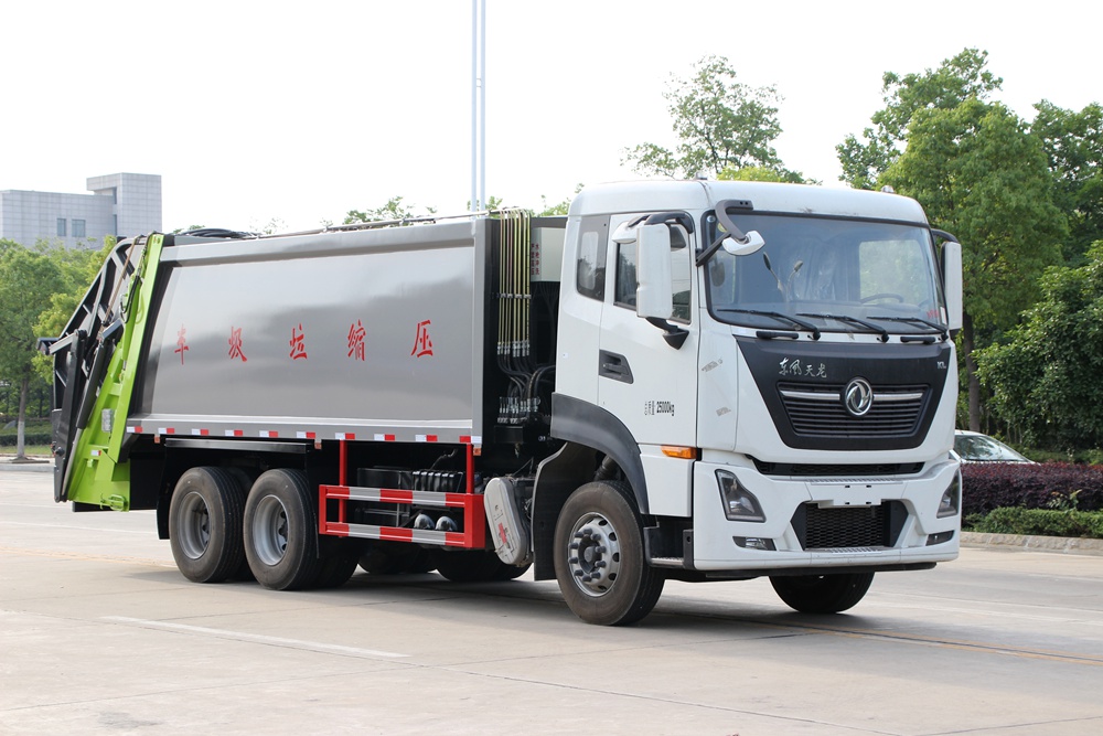 Carro de lixo Dongfeng Tianlong traseiro de eixo duplo tipo compressão de 18 cubicos