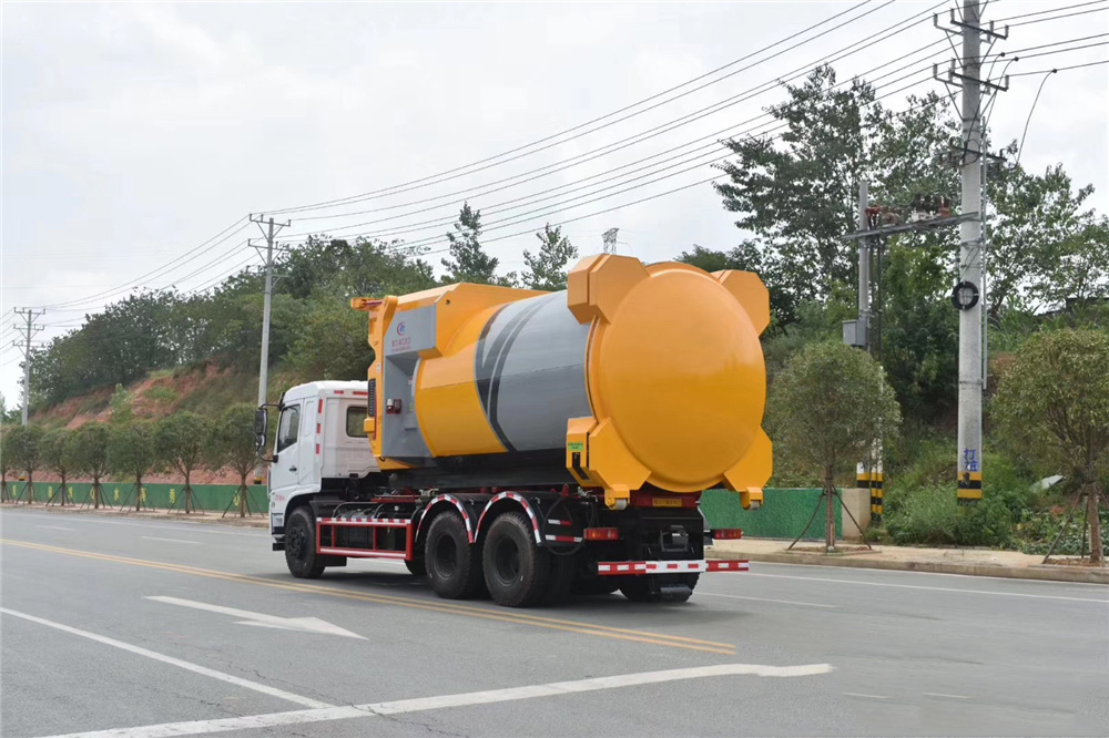 【18 modelos】Caminhão de Lixo Dongfeng com braço telescópico traseiro e eixos dianteiros duplos montados no chassi