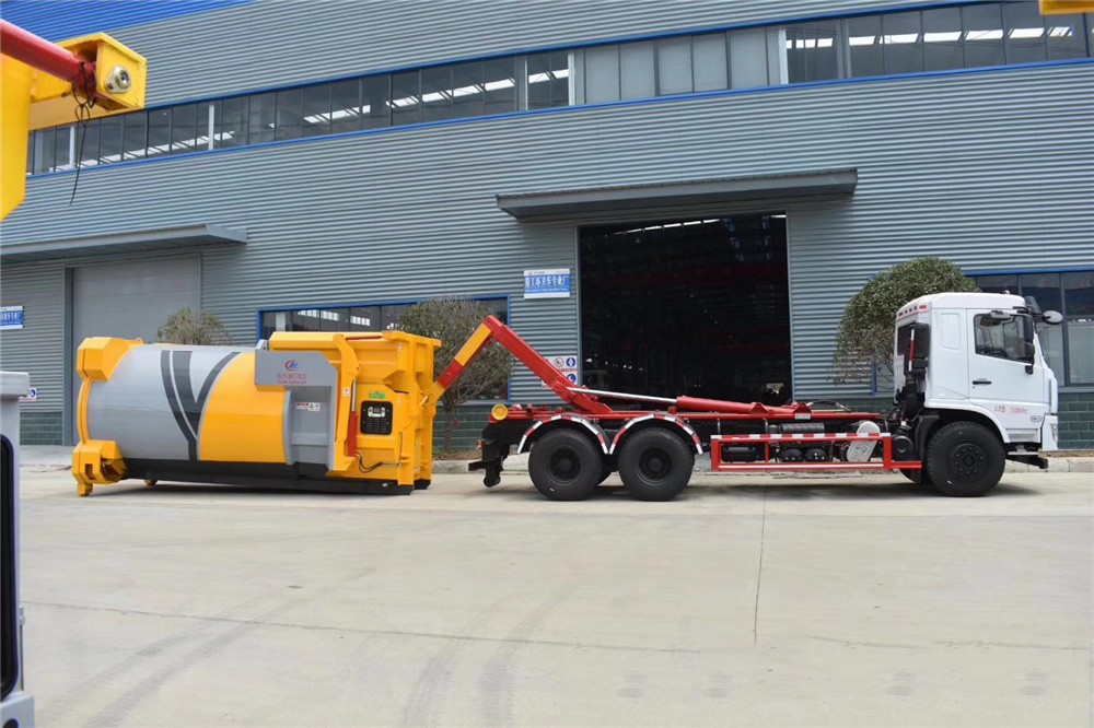 【18 modelos】Caminhão de Lixo Dongfeng com braço telescópico traseiro e eixos dianteiros duplos montados no chassi