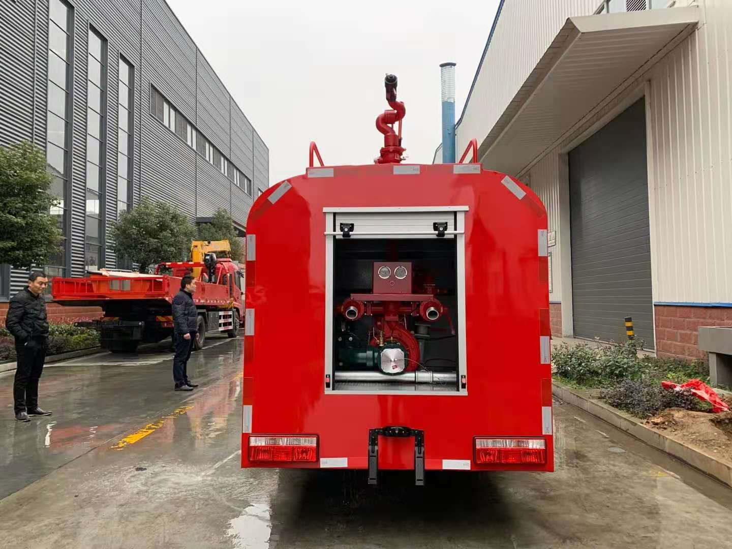 Dongfeng Dolica 4.5-ton caminhão tanque de incêndio