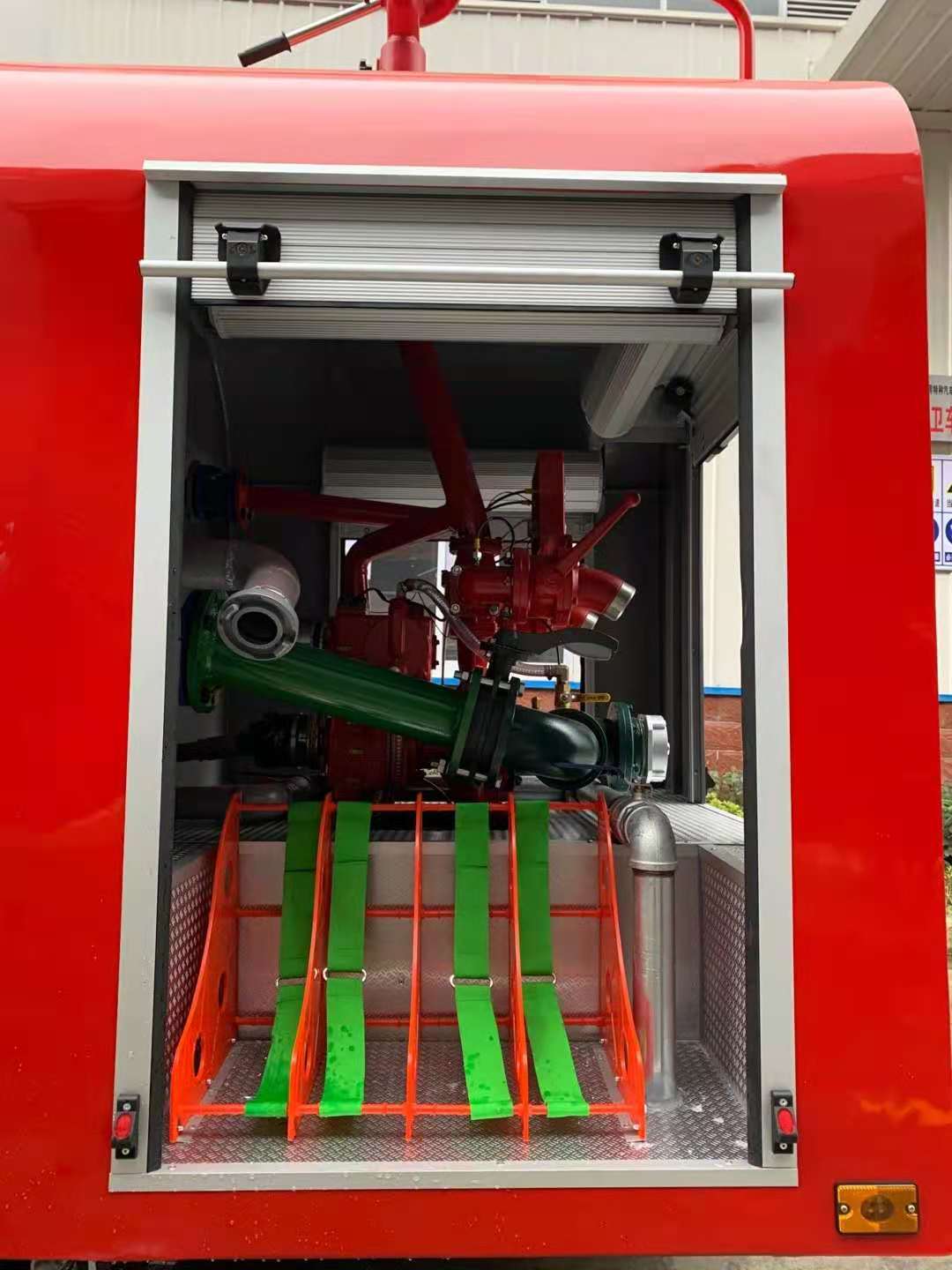 Dongfeng Dolica 4.5-ton caminhão tanque de incêndio