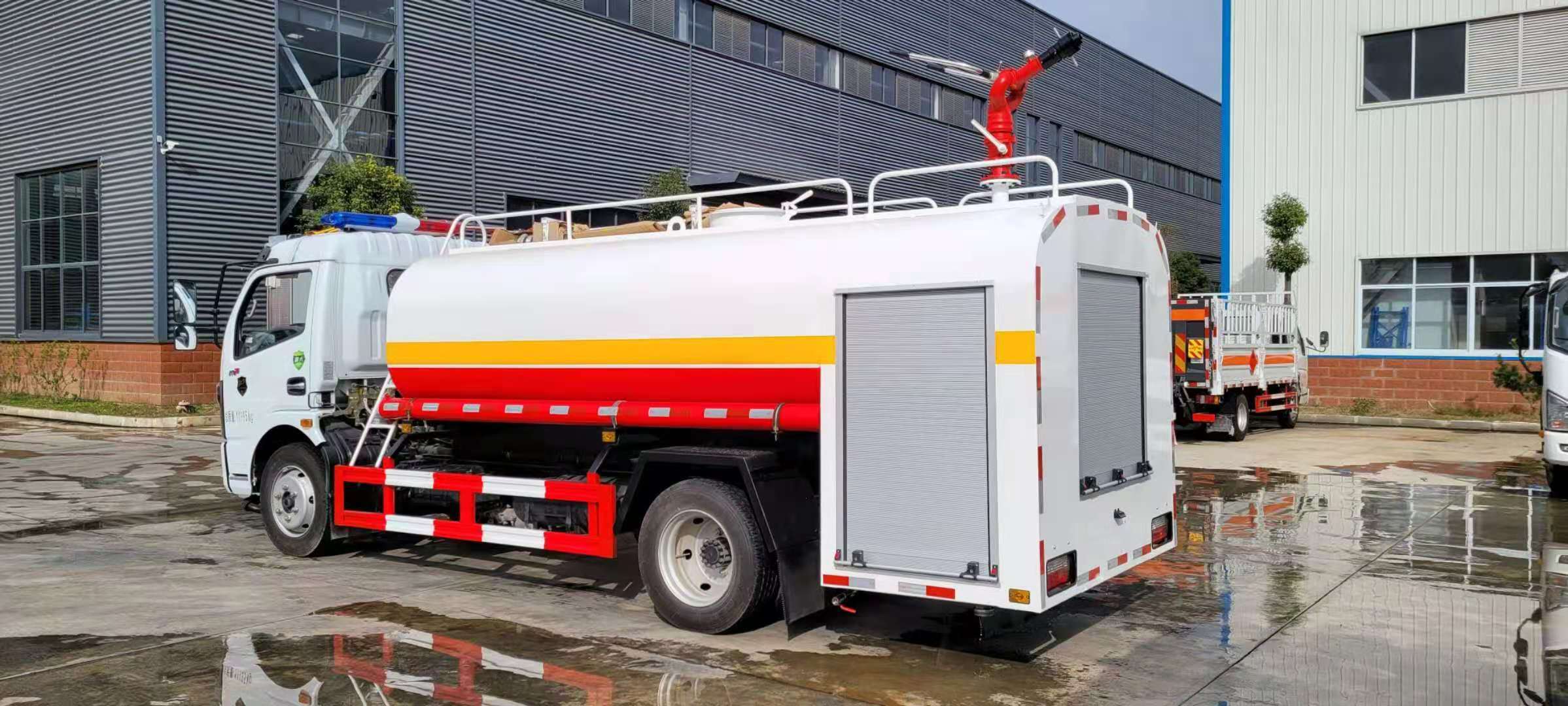 Dongfeng Dolica 8-ton caminhão tanque de incêndio