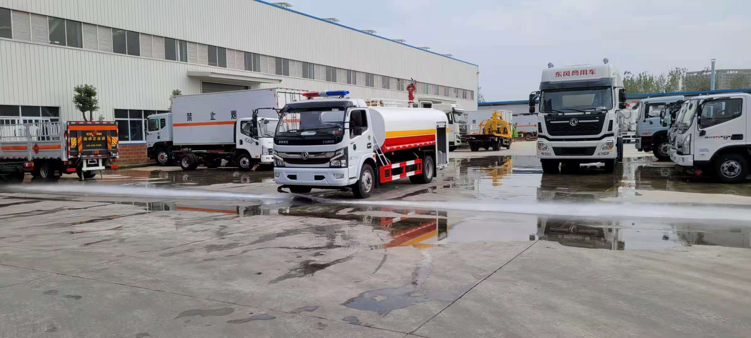 Dongfeng Dolica 8-ton caminhão tanque de incêndio
