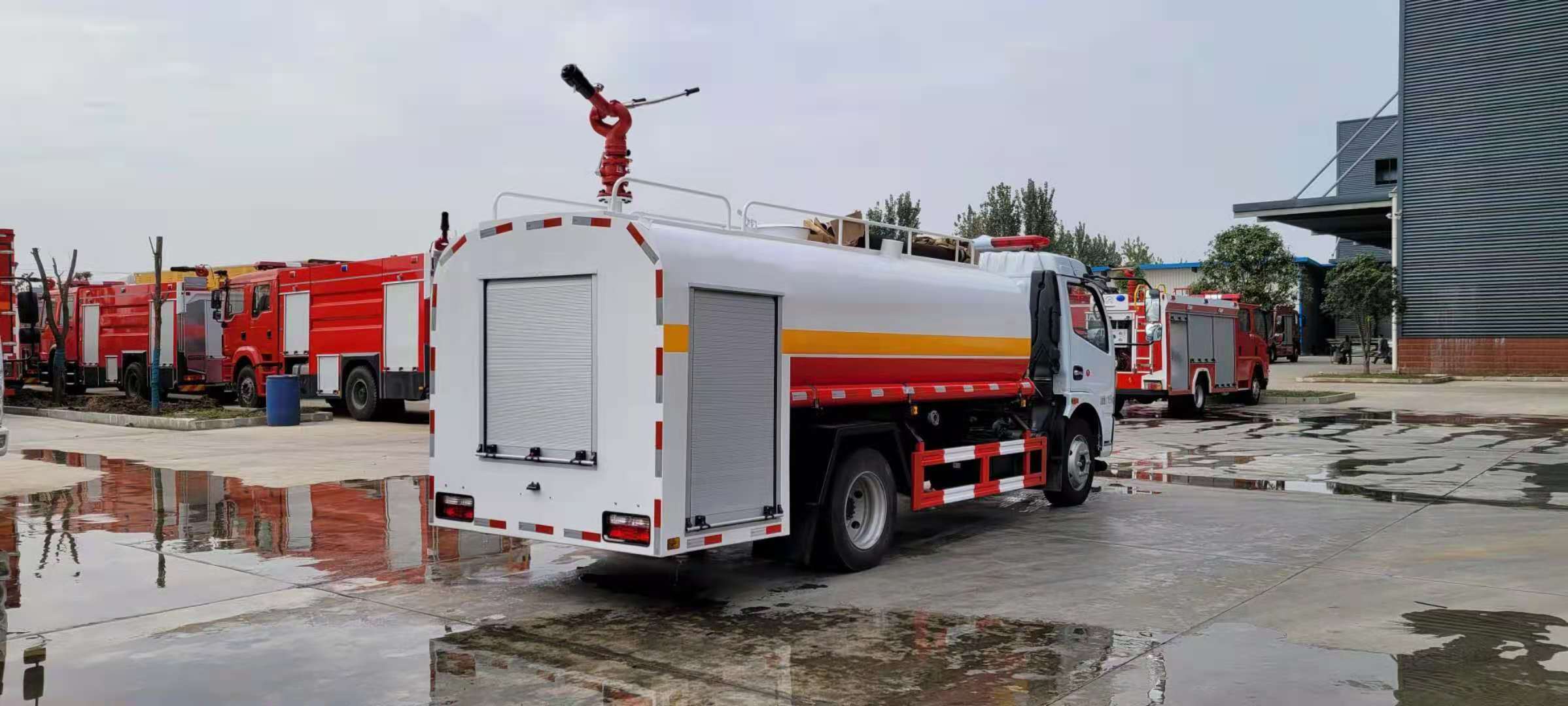 Dongfeng Dolica 8-ton caminhão tanque de incêndio