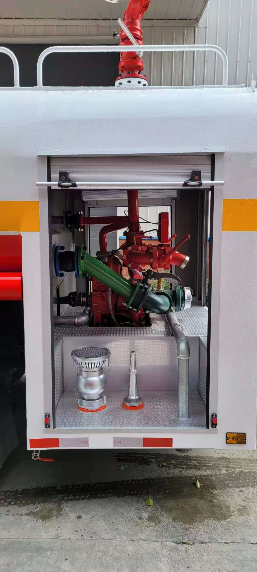 Dongfeng Dolica 8-ton caminhão tanque de incêndio