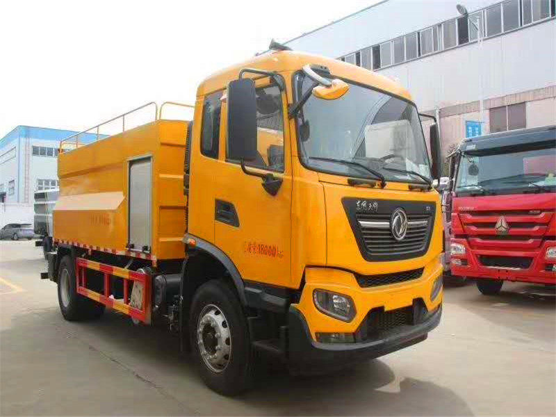 Veículo de limpeza de tubulação cilíndrica de 10 m³ de Dongfeng Tianjin