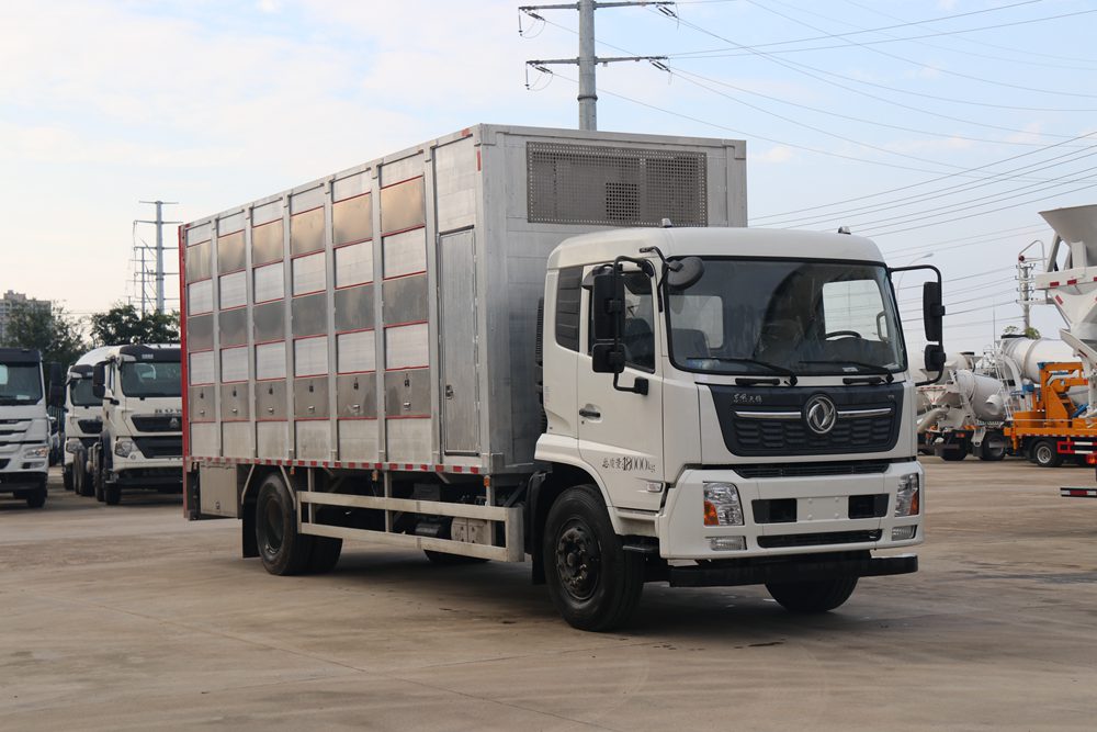 Veículo de Transporte de Gado de Alumínio de Liga de Aço Dongfeng Tianjin