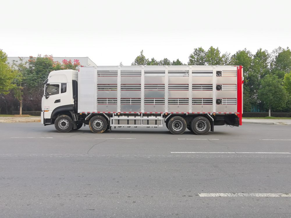 Veículo de Transporte de Gado de Alumínio de Liga de Aço Dongfeng Tianlong