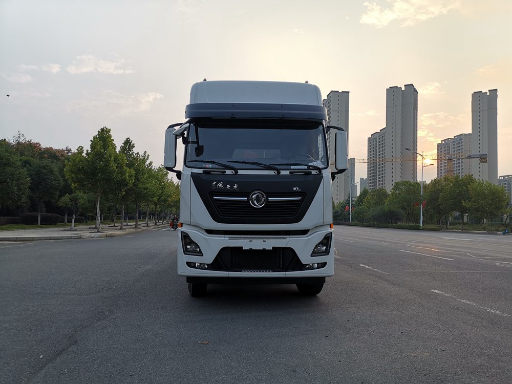 Veículo de Transporte de Gado de Alumínio de Liga de Aço Dongfeng Tianlong