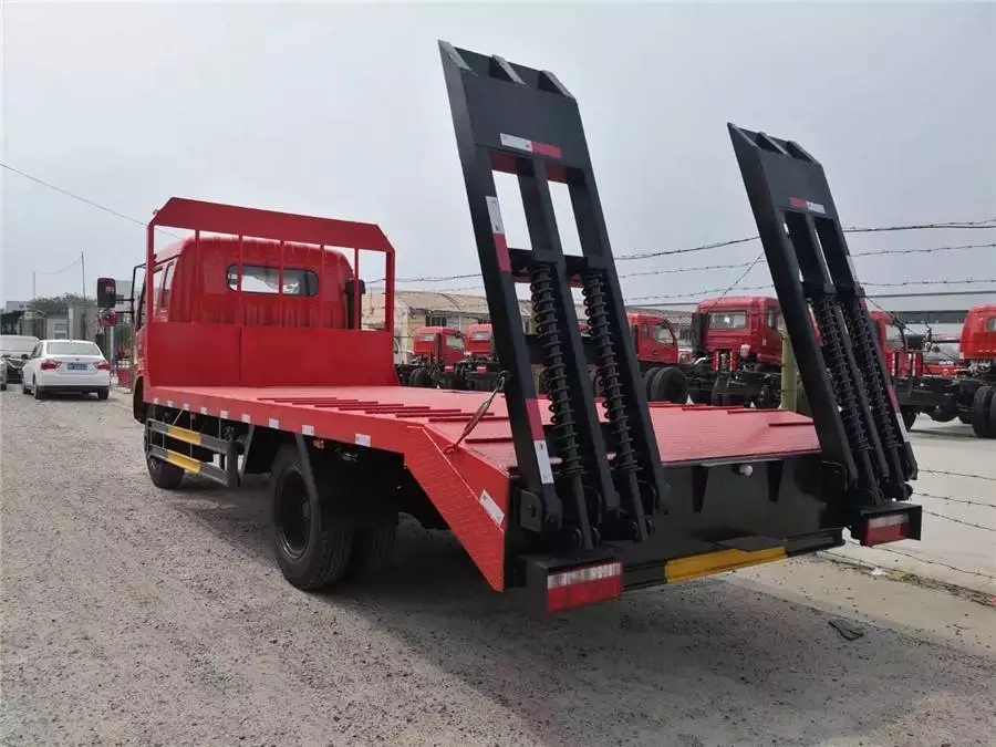 Caminhão de chão plano pesado Dongfeng Furuca de 12 toneladas