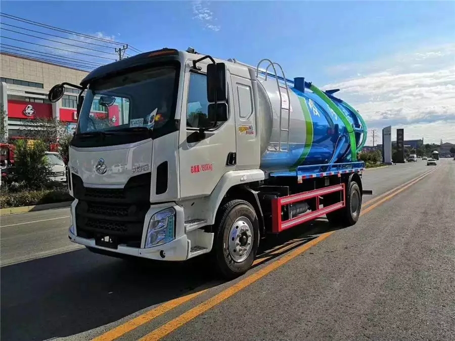 Caminhão de sucção de esgoto Dongfeng Li Auto 12 toneladas