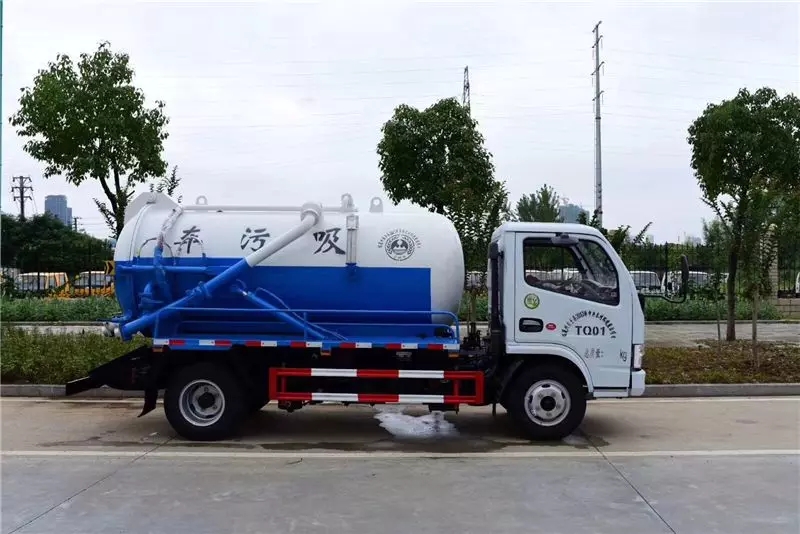 Caminhão de sucção de esgoto Dolica de 5 toneladas da Dongfeng