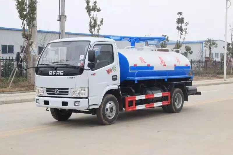 Veículo de Coleta de Esgoto Dongfeng Xiaodurika 5 toneladas