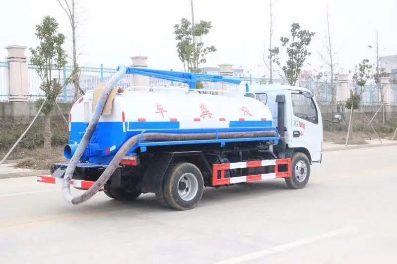Veículo de Coleta de Esgoto Dongfeng Xiaodurika 5 toneladas