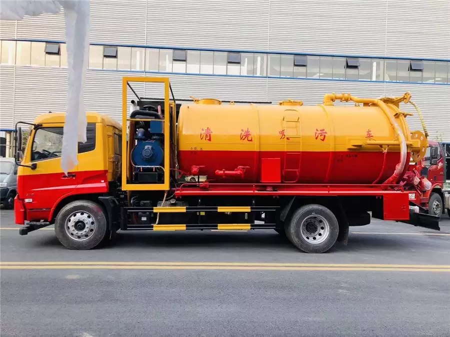 Veículo de limpeza e succção de esgotos Dongfeng 14 Tipo Fazheng Jinyi 210 cv