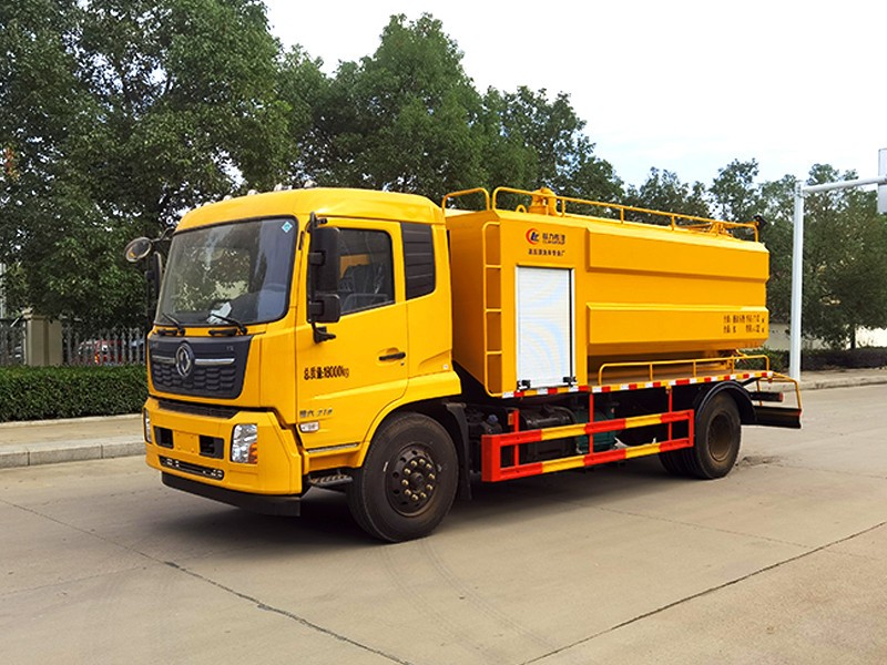 Veículo de Limpeza e Sução de Esgoto Quadrado de Tianjin Dongfeng