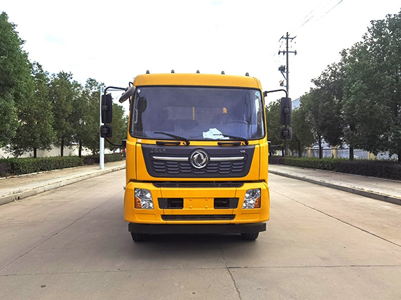 Veículo de Limpeza e Sução de Esgoto Quadrado de Tianjin Dongfeng