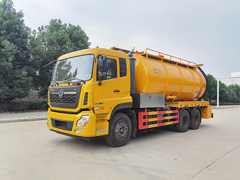 Veículo de sucção de esgoto traseiro de oito rodas Dongfeng Tianlong