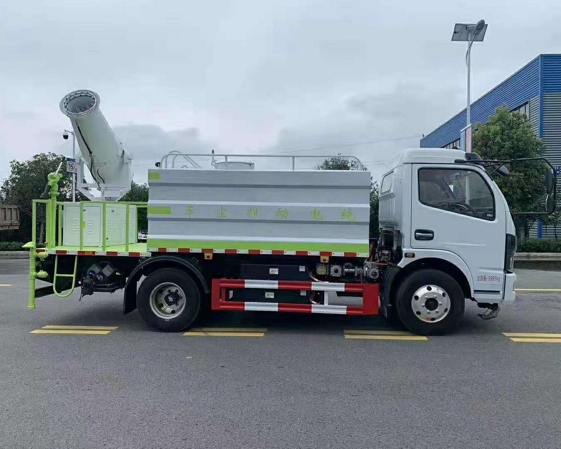 Caminhão de contenção de poeira elétrico Dongfeng Kaituo