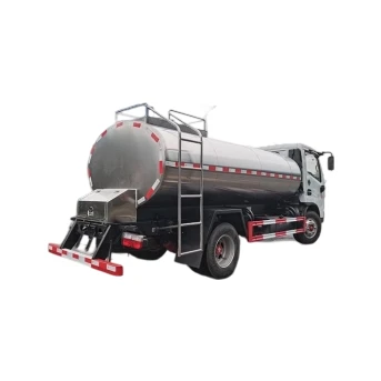 Novo caminhão transportador de tanque de leite fresco de 30 toneladas a diesel com transmissão manual140