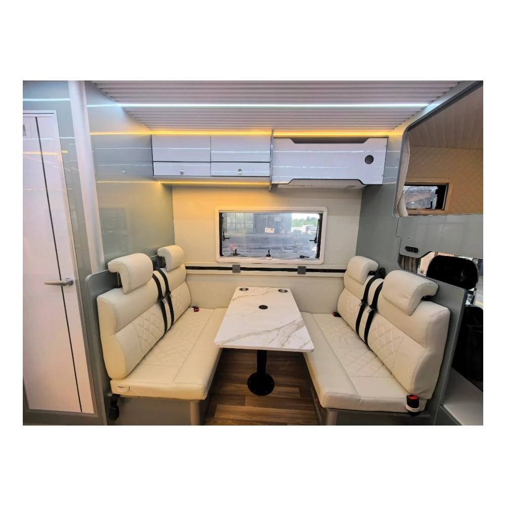 Fábrica Chengli vende diretamente veículos recreativos SAIC-Yuejin, para acampamento, viagem e churrasco.