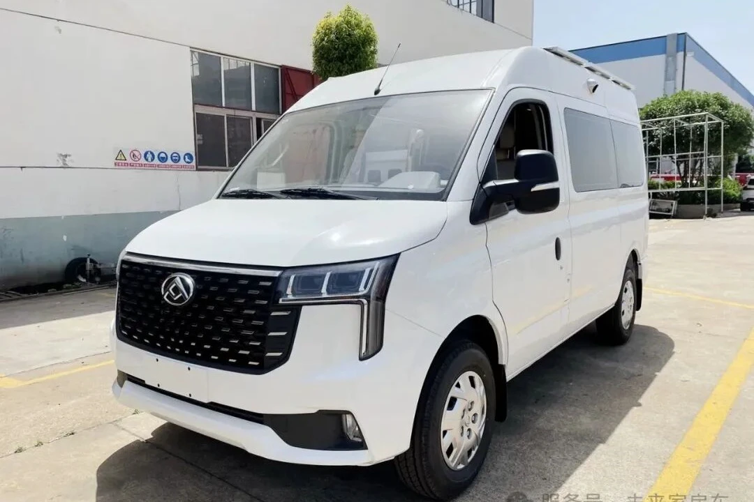 SAIC Maxus V80 Carro-Camping de Eixo Curto com Teto Central